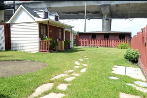 Garden, Big Cozy House in Southwest