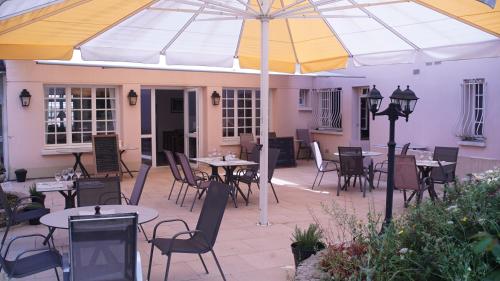 Hotel Les Fleurs in Avallon