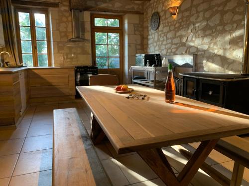 virtuve, Chateau de Salvert - 4 Cottages in Neuille