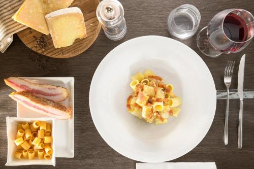 643884685 Hotel Indigo Rome - St. George by IHG