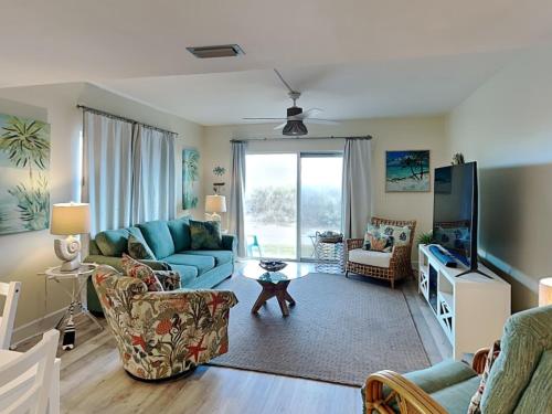 Creston House 12A in Butler Beach, USA