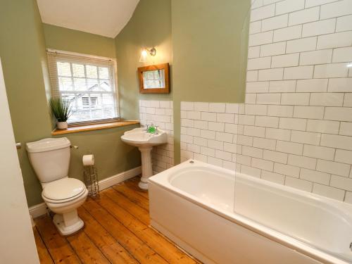 Ednas Cottage - image 3