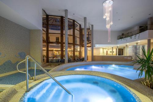 Colosseum Hotel - image 6