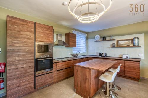 Luxury Living in St Julians with Spacious Terrace by 360 Estates 4