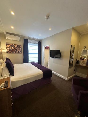 The Chocolate Box Hotel - image 11
