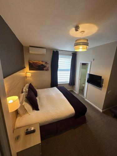 The Chocolate Box Hotel - image 13