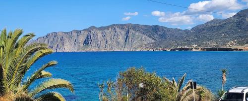 Mochlos Beach Villa Seafront house