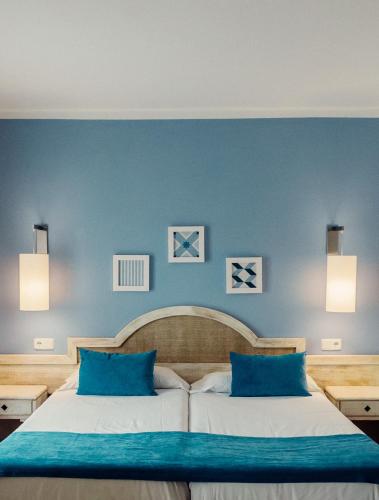 Hostal HPC Porto Colom - main image