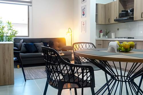 Edificio Manzanres - Central Cerca al Poblado - Zona Tranquila