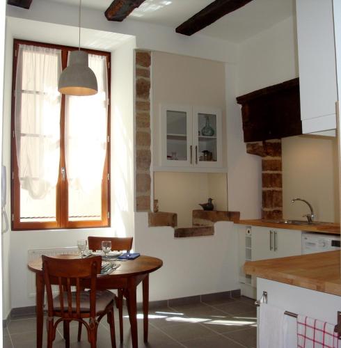 ห้องครัว, Beaulieu Apartments in โบลิเยอ-ซูร์-ดอร์ดอญ