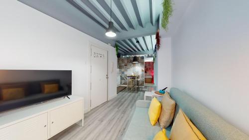 Apartment with Balcony room in Myflats Old Corner