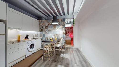 Apartment with Balcony image 7