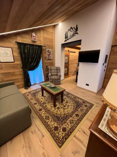 公用交誼廳/視聽室, Appartamento Chalet - accesso con codice in 拉薩克斯