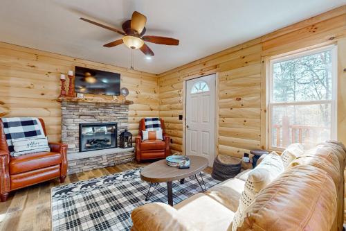 Beary Happy Home in Sevierville, USA