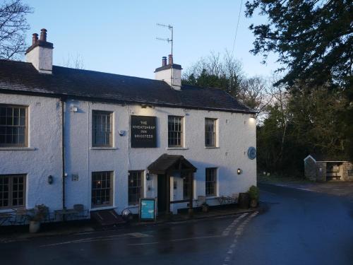 The Wheatsheaf Inn - image 10