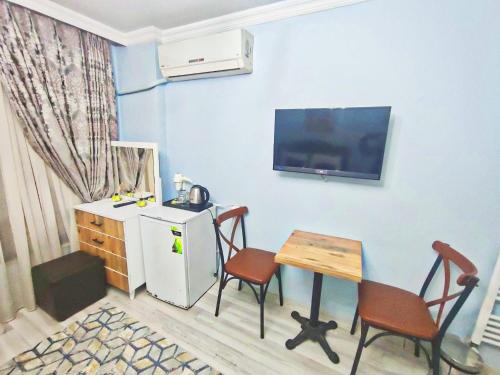 Deluxe Triple Room image 4