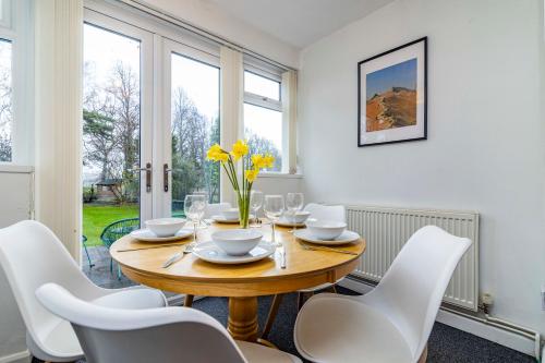 Létesítmények,  négyzetméteres, 4 hálószobás Ház 2 fürdőszobával Beeston Central területén (University View - Free Parking - Sleeps 8) near Wollaton Hall and Park