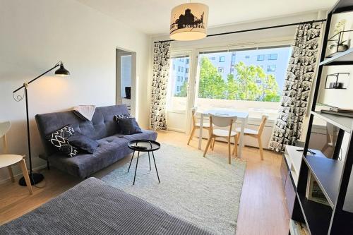 A bright and cozy studio in Kupittaa in Luostarinmaki