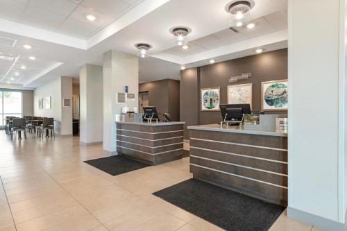 Best Western Plus Grand Rapids MN - image 2