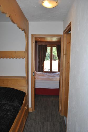 Oustalet - image 6