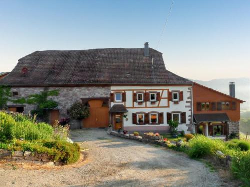 Maison pittoresque à Sainte-Croix-aux-Mines, vue sur la montagne gîte à louer Sainte-Croix-aux-Mines