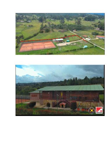 Casa y tenis de campo