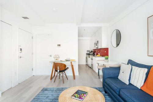 809-2A Gorgeous 1BR New W D Modern Best Location in New York, USA