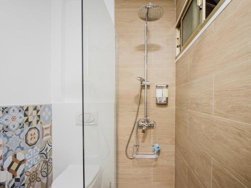 Apartment image 10