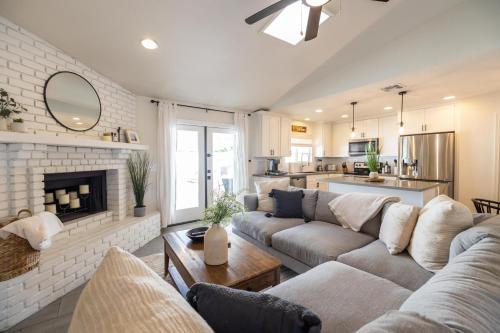 Gilbert East Laurel · Gilbert