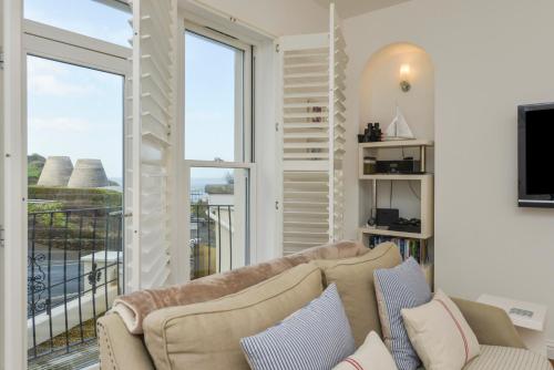 10 Cove View - image 14