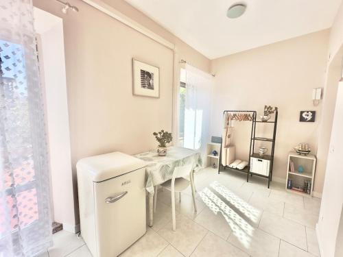 Milan City Center Romantic Suite with Terrace, Mailand (Foto 5)