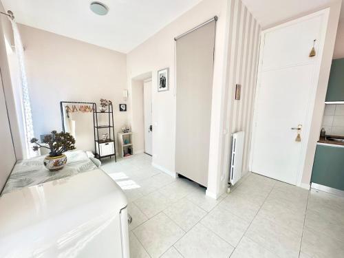 Milan City Center Romantic Suite with Terrace, Mailand (Foto 9)