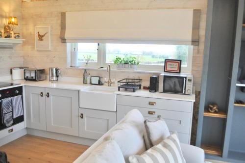 Seadmed, Luxury Boutique retreat, hot tub, dog friendly in Hammer