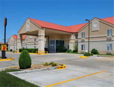 Super 8 by Wyndham Amarillo West - image 2