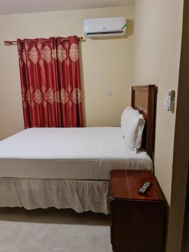 Paradise place grande hotel rooms in Discovery Bay