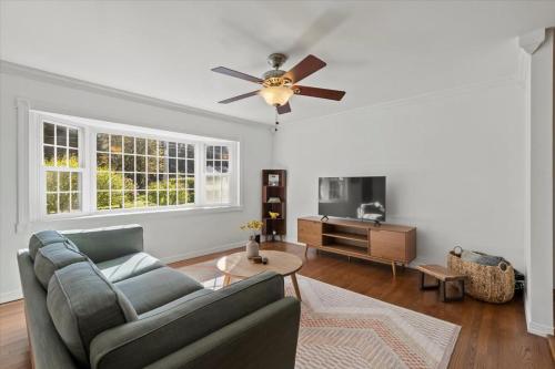 Cozy Home with Game Room and Fire Pit in Gardiner (NY)