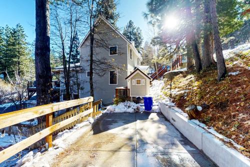 Whistle Stop Cabin