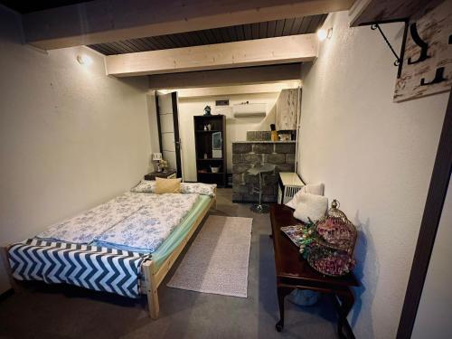 Guszti 2 Apartman in บูไดวารอส