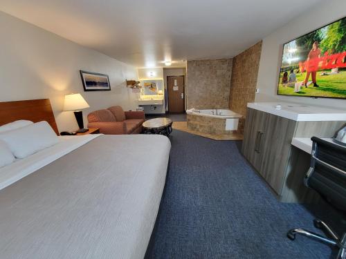 Red Lion Inn & Suites Port Orchard - image 14