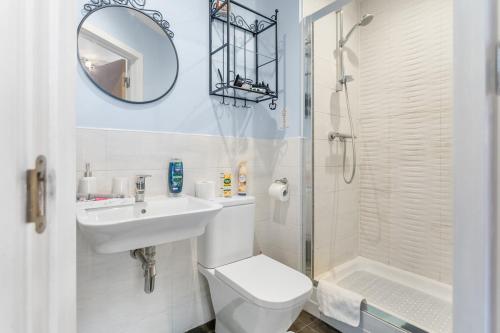 Modern 2 Bed Apartment near Bullring,Birmingham City Centre - Free Parking, Birmingham (fotografie 8)