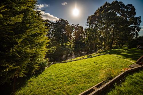 Vistas, Platypus Waters B&B in Smithton