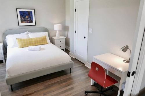 The Little Nest Charming Brookland Parking The Little Nest Charming Brookland Parking