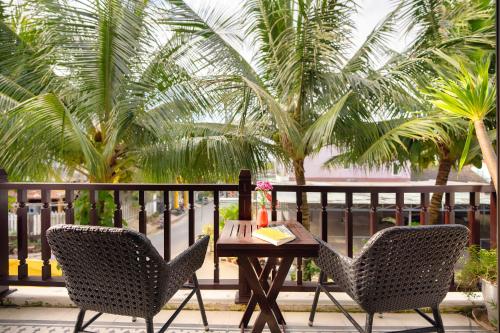 Deluxe Double or Twin Room with Pool View image 10