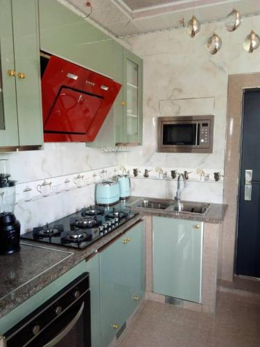 One-Bedroom Apartment image 8