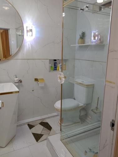 One-Bedroom Apartment image 6