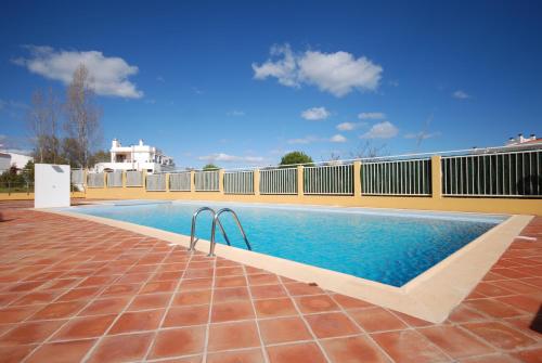  Terra Estreita By Algartur in Santa Luzia