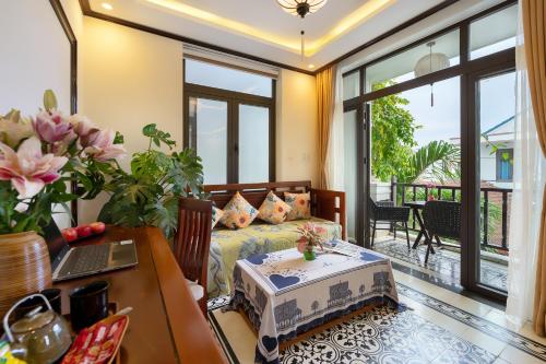 Family Room with Garden View room in Hoi An Discovery Villa