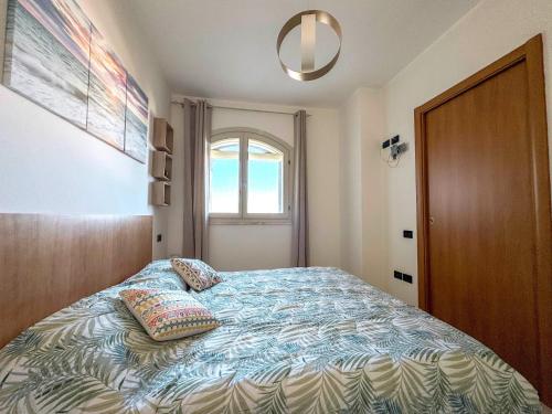 Iside Apartment - piscina - vista mare in Crotone