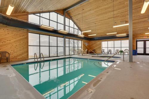 4 Mi to Dtwn Gatlinburg Condo with Pool Access 4 Mi to Dtwn Gatlinburg Condo with Pool Access