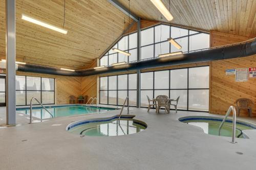 4 Mi to Dtwn Gatlinburg Condo with Pool Access 4 Mi to Dtwn Gatlinburg Condo with Pool Access